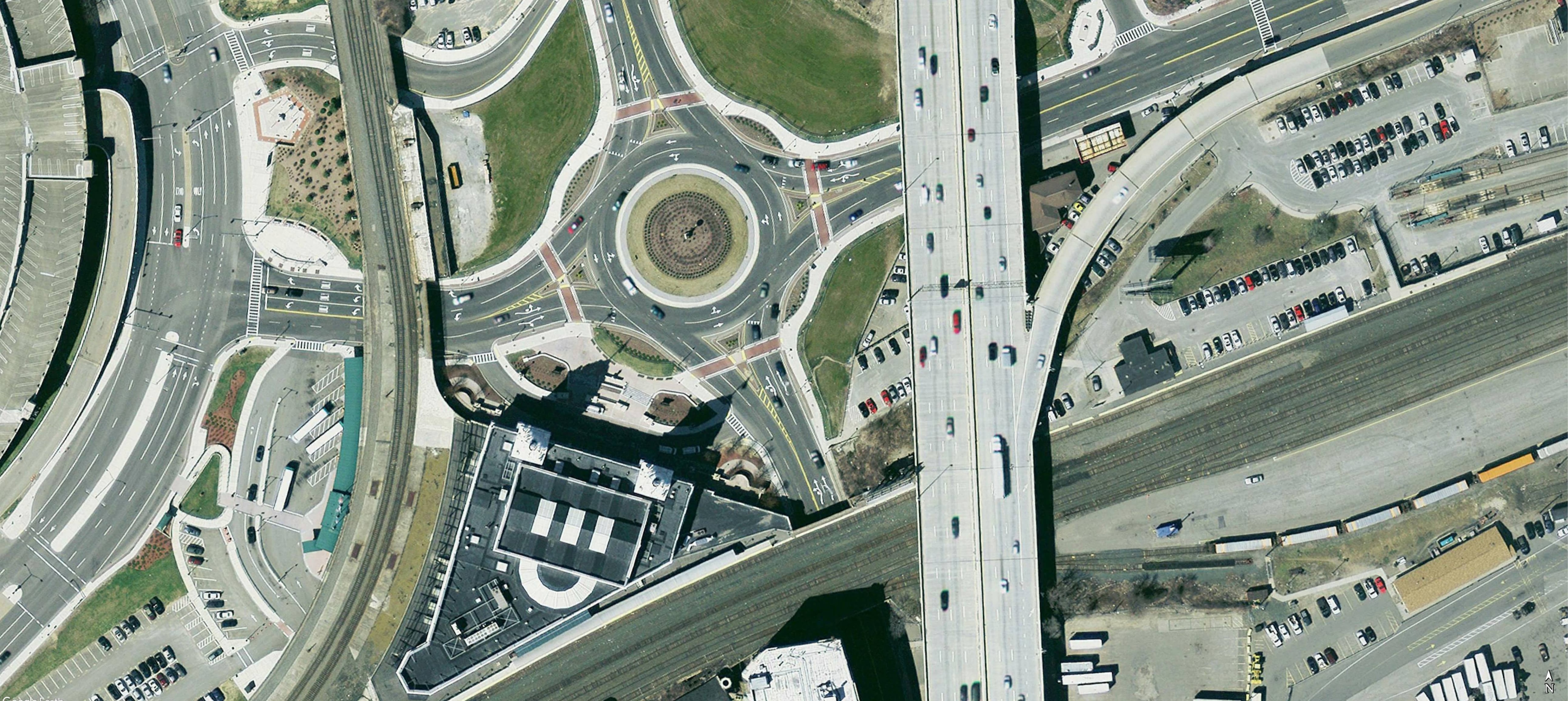 Worcester, Washington Square. Urban multilane roundabout. 