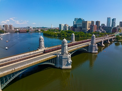Longfellow Bridge connecting Boston and Cambridge