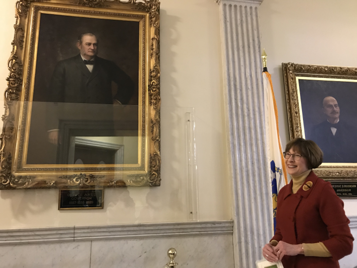 Auditor Bump unveils former Governor Oliver Ames' portrait at the State House.