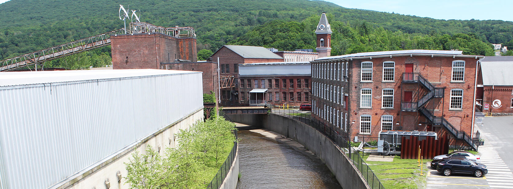 A image of a river in urban setting.