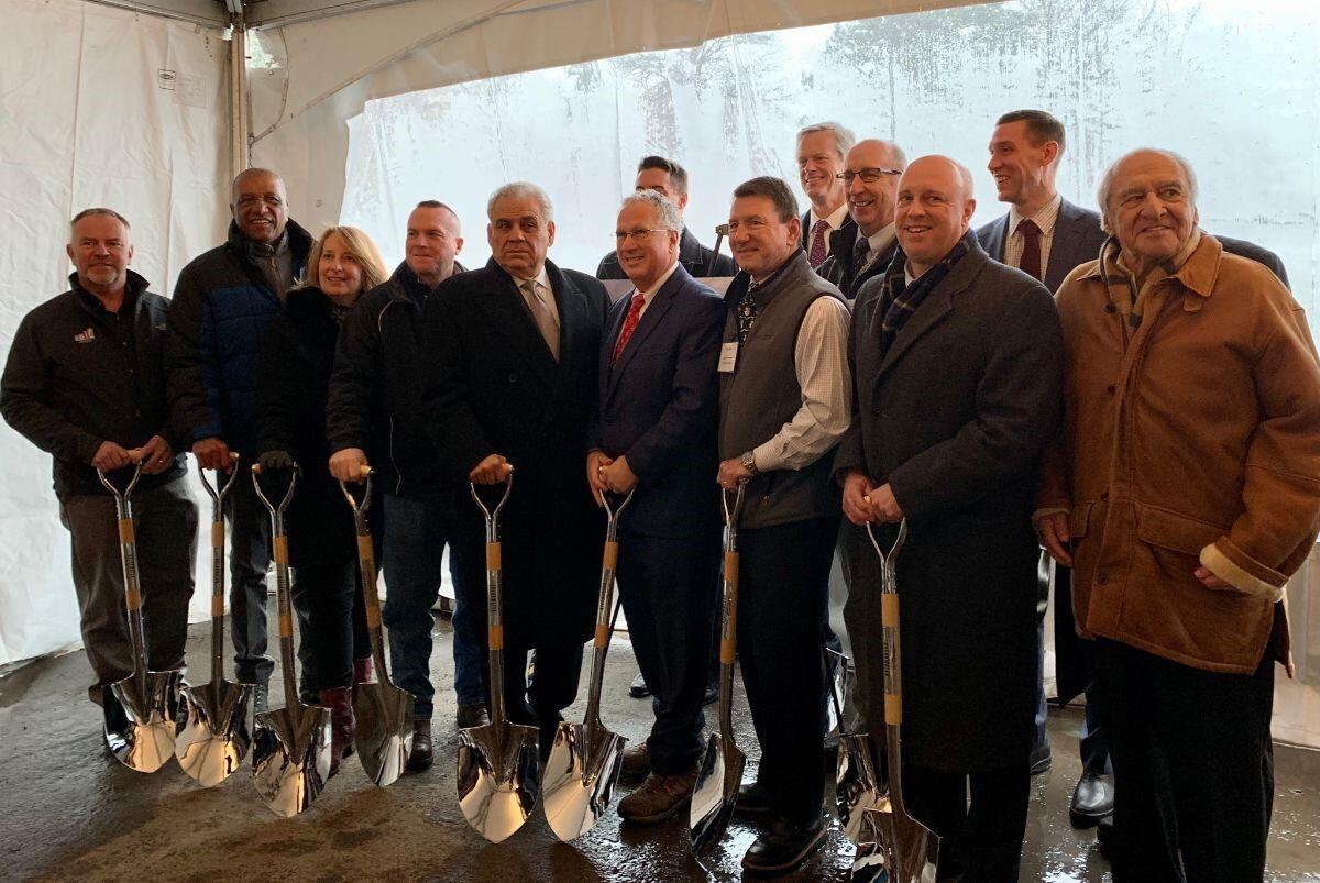 Governor Charlie Baker and Housing and Economic Development Secretary Mike Kennealy joined Lynn Mayor Thomas McGee, Senator Brendan Crighton, Representative Dan Cahill, Representative Lori Ehrlich, local stakeholders and project leadership to break ground on Breakwater