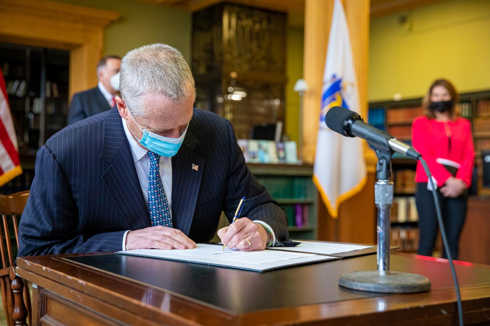 Governor Baker Signs Climate Legislation to Reduce Greenhouse Gas Emissions, Protect Environmental Justice Communities