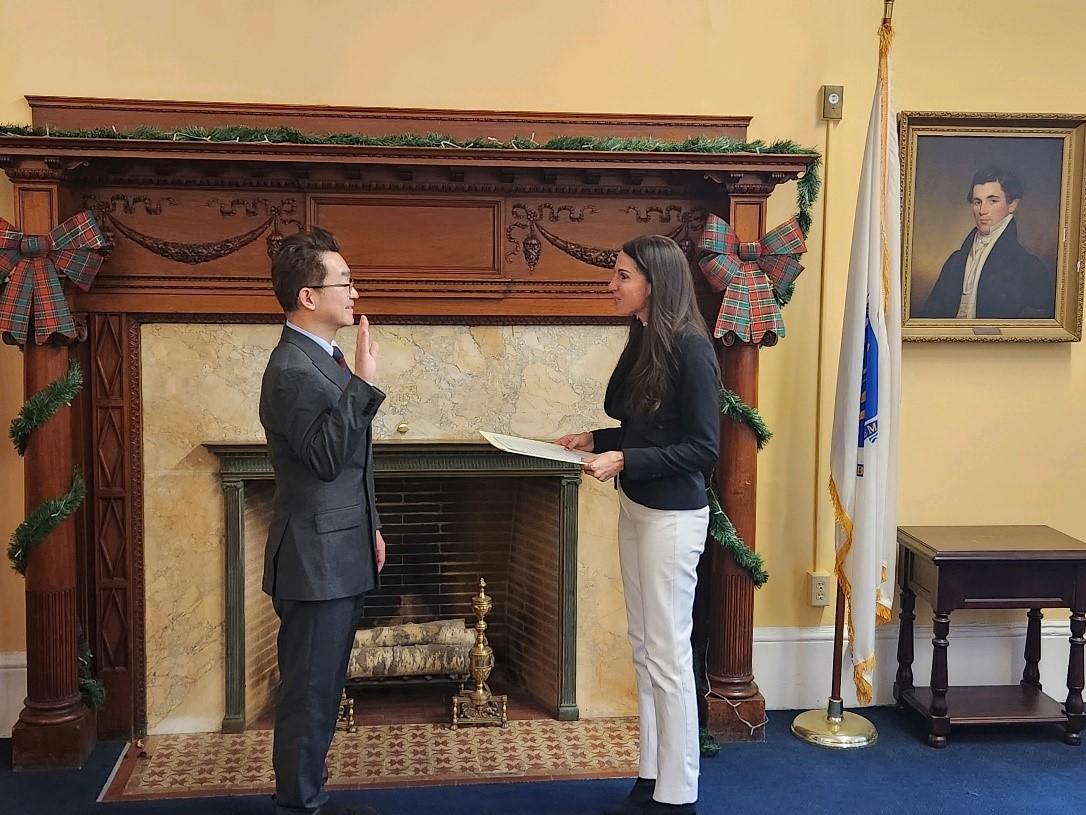 Auditor DiZoglio Swears In Gary Yu to the Asian American and Pacific Islanders Commission  
