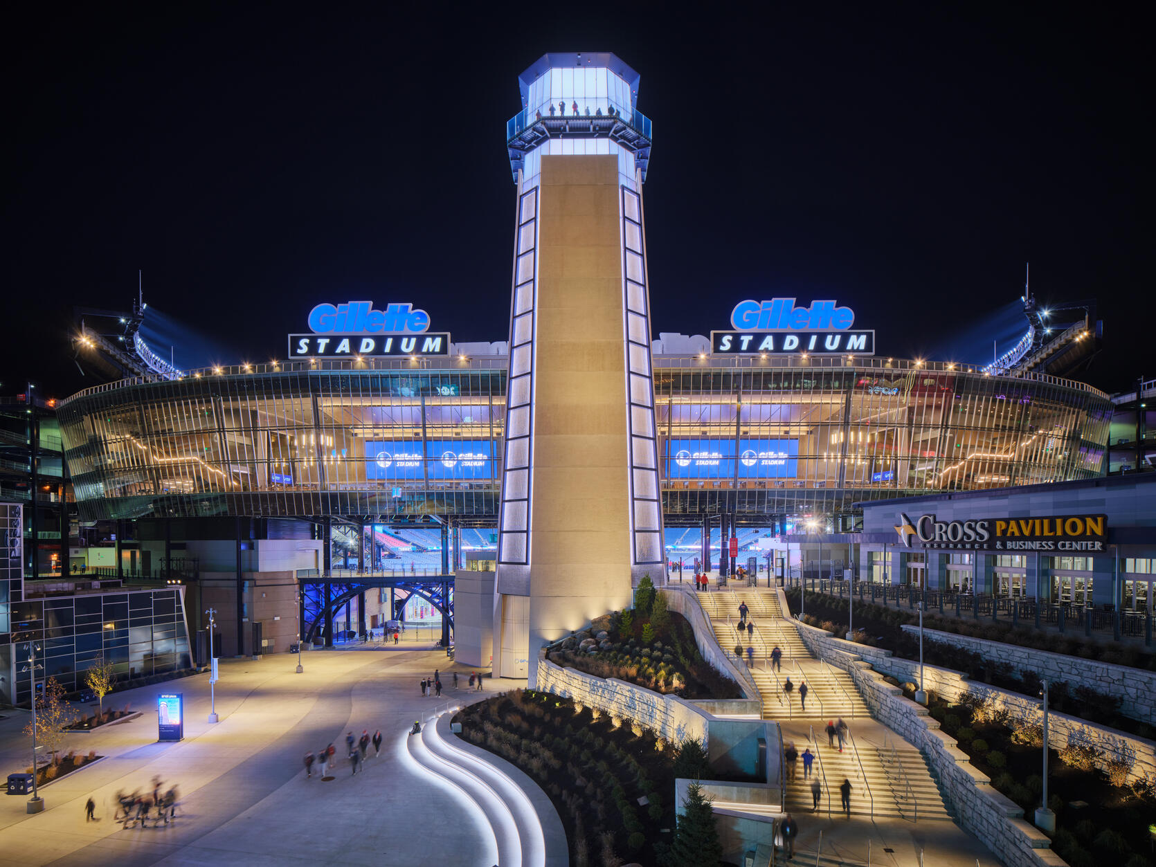 Lighthouse & Plaza Nighttime Pic