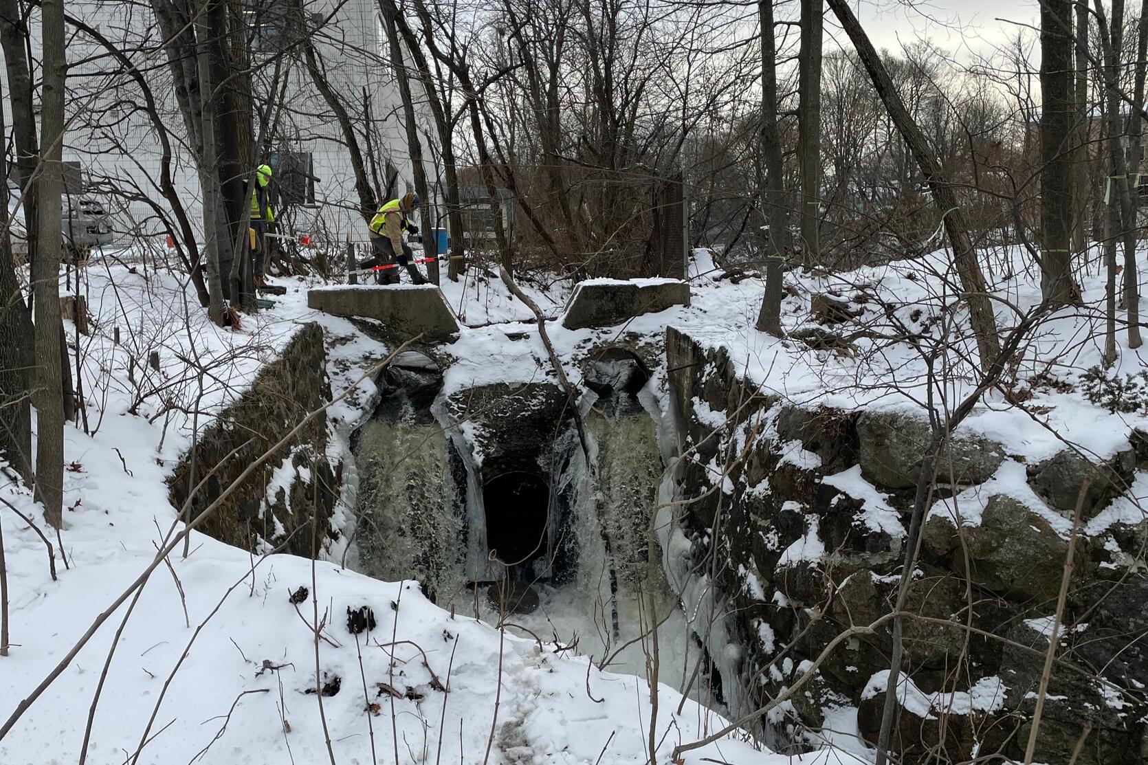 A dam in winter.