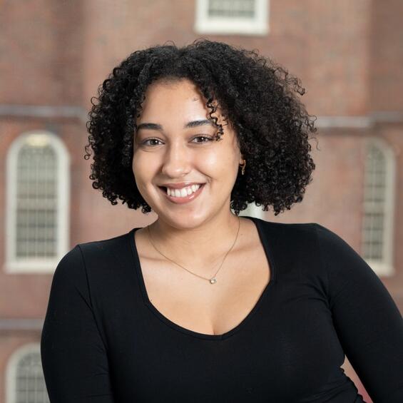 Portrait image of Gina Cruz Taveras