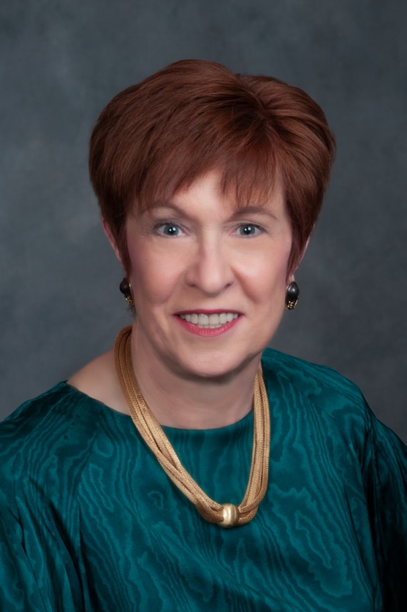Official 2022 portrait of State Auditor Suzanne M. Bump 