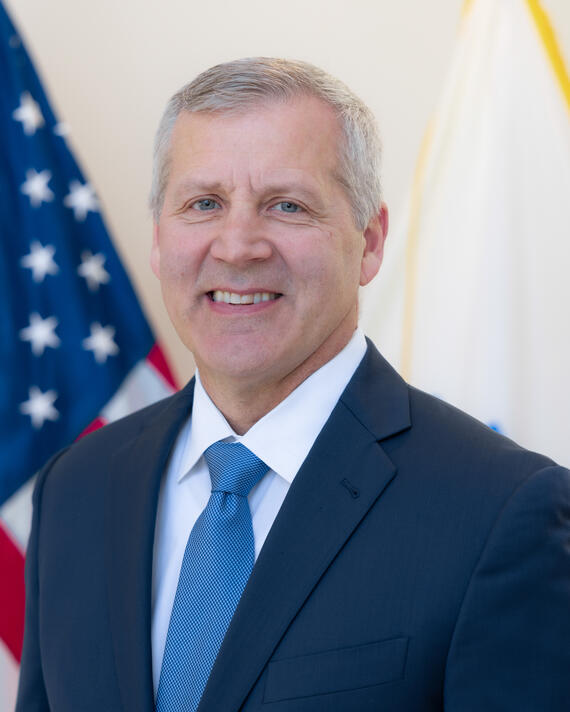 Headshot of Veteran Advocate Bob Notch