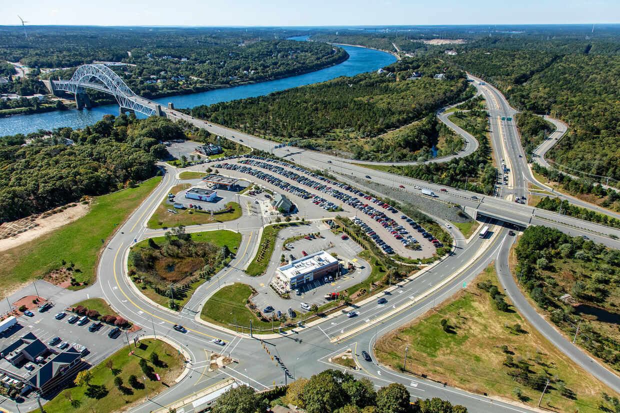 Surrounding bridge roadway network