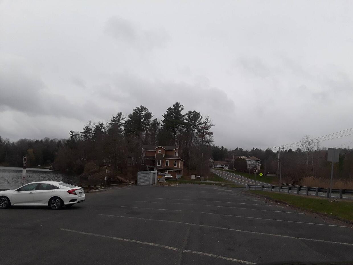 Lake Warwick boat access