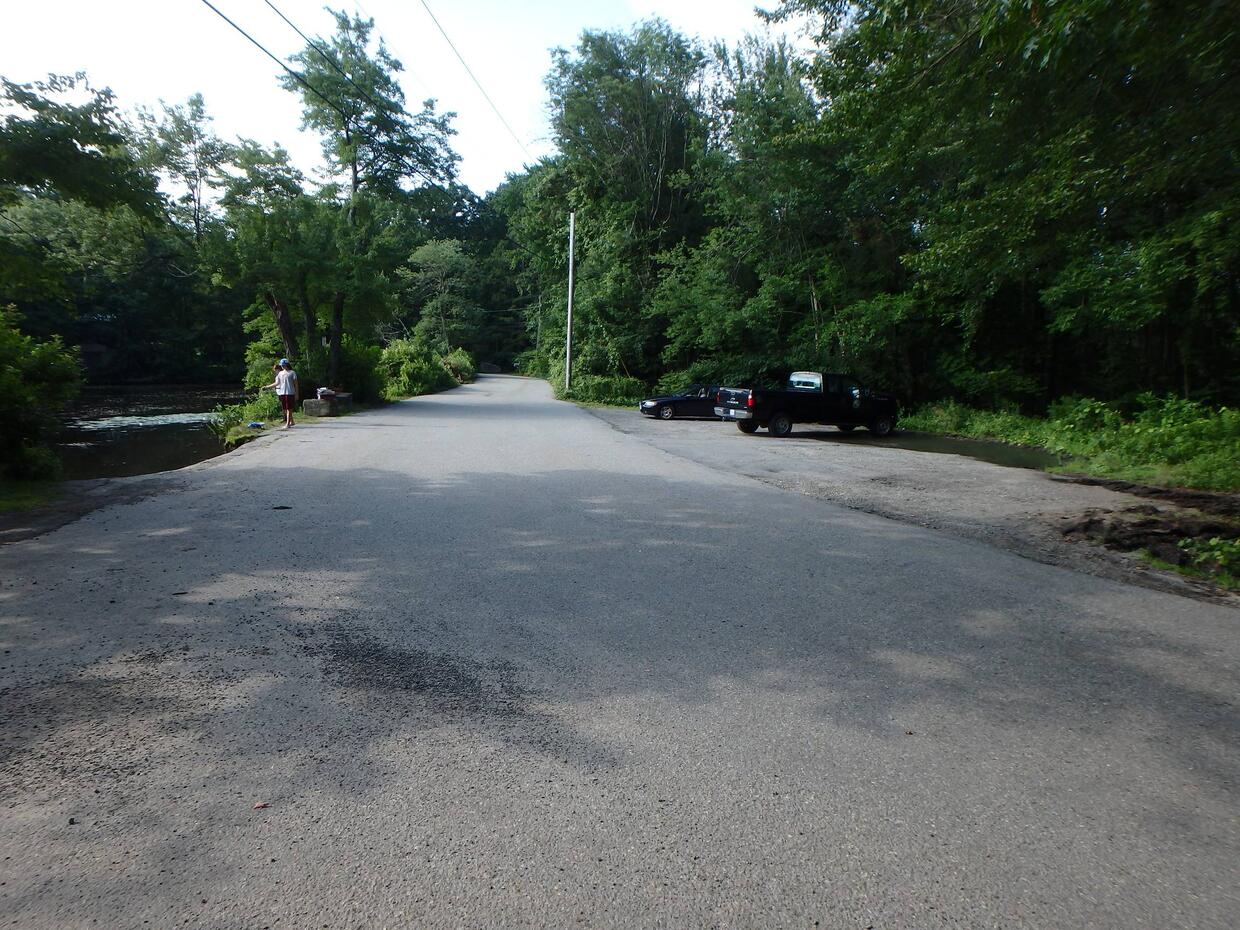 Rocky Pond Parking