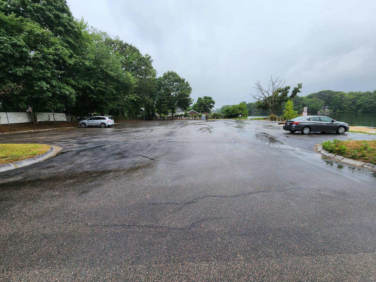 Parking for Falls pond at the end of Barbara Road.