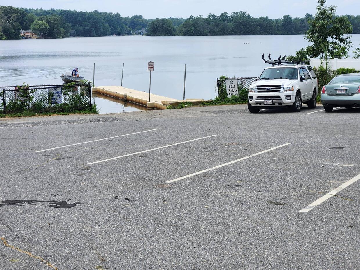 Boat ramp for Oldham Pond.