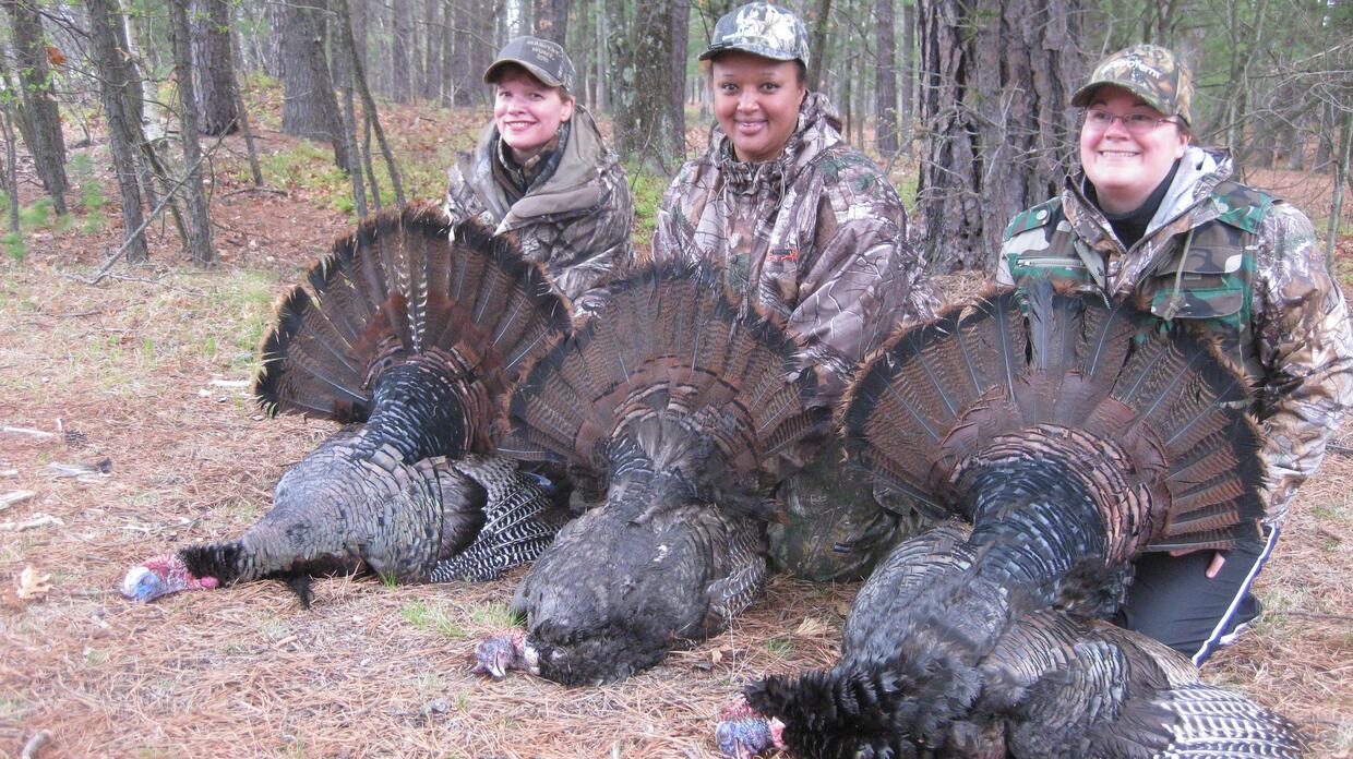Women turkey hunters