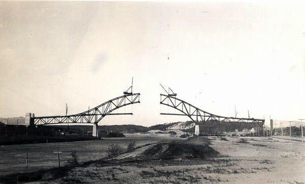 Original Sagamore bridge construction