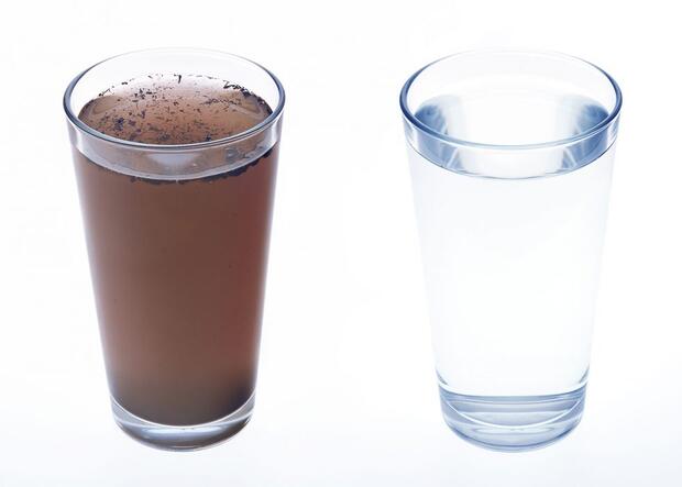 manganese in drinking water glass
