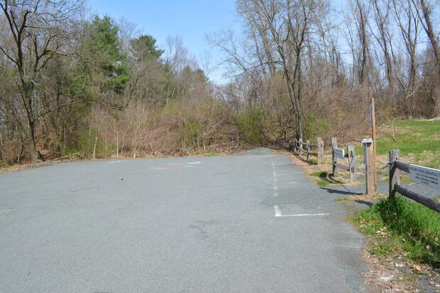Puffers Pond Boat Access Parking
