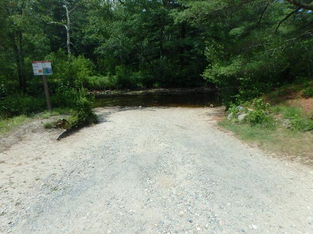 gravel boat ramp into Tully river with down stream access into Tully Lake