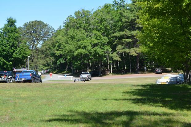 parking for fishing area 2