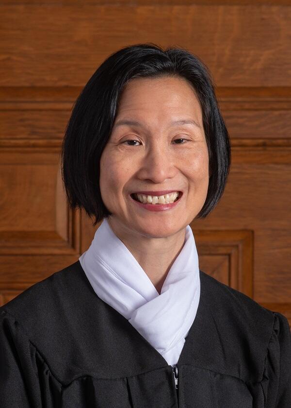 Justice Gloria Tan
