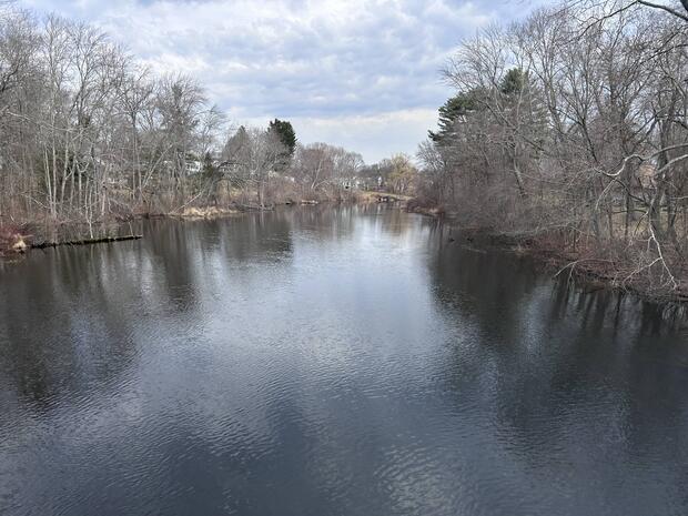 looking downstream on the Assabet River flowing into Hudsons Pond