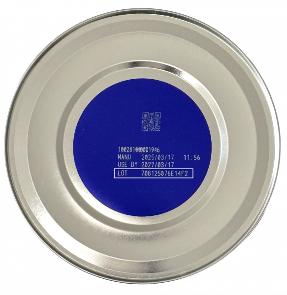Bottom of a Nara Organics infant formula can showing the printed manufacture date, use-by date, and lot number location.